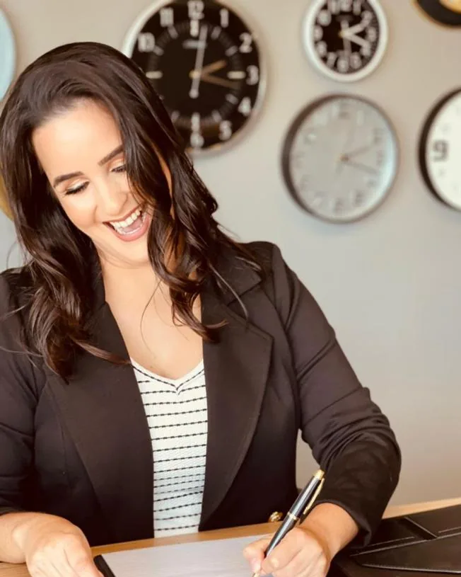 Anna Cláudia Pereira Queiroz, advogada